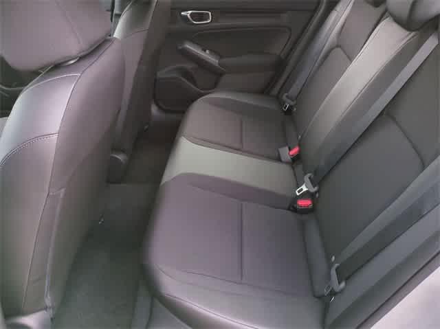 Photo of 2025 Platinum White Pearl Honda Civic