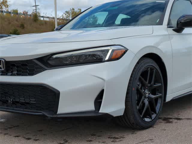 Photo of 2025 Platinum White Pearl Honda Civic