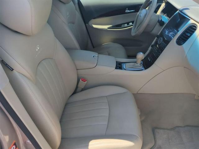 Photo of 2008 Scarlet Silver INFINITI EX35