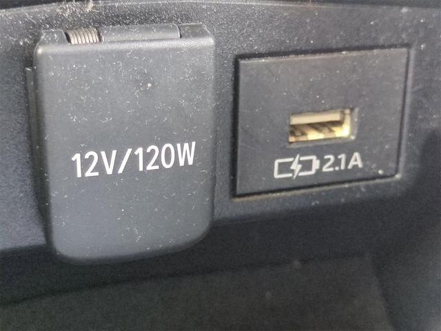 Photo of 2021 Wind Chill Pearl Toyota Corolla Hatchback