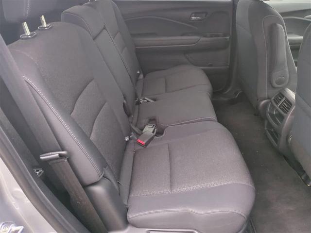 Photo of 2021 Lunar Silver Metallic Honda Passport
