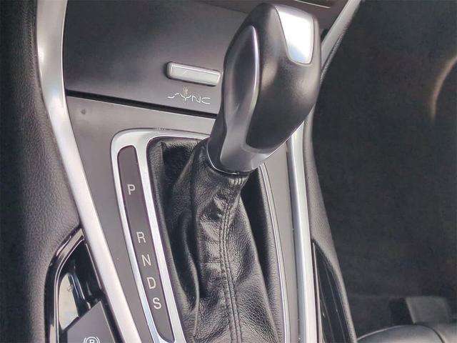 Photo of 2016 Ingot Silver Metallic Ford Edge