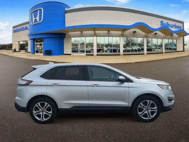 Photo of 2016 Ingot Silver Metallic Ford Edge