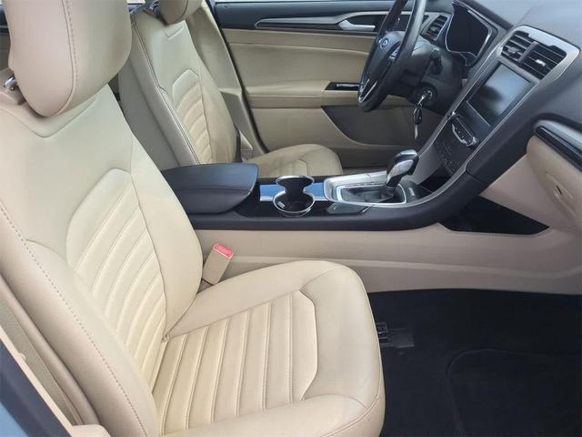 Photo of 2014 Ice Storm Metallic Ford Fusion Hybrid