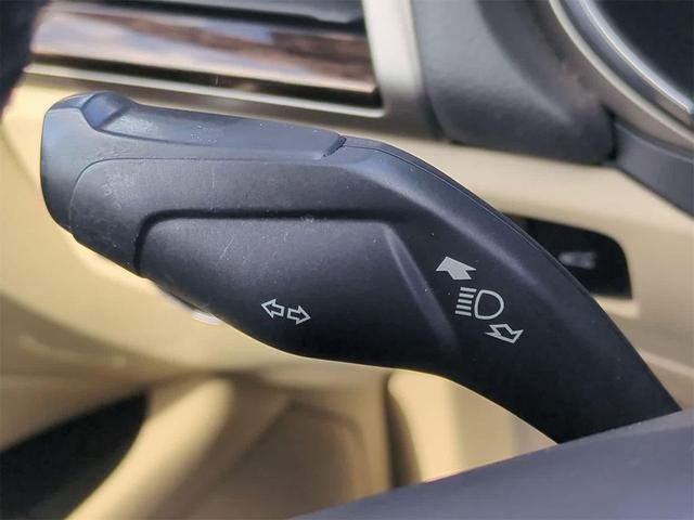 Photo of 2014 Ice Storm Metallic Ford Fusion Hybrid