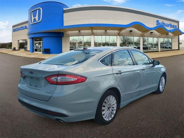 Photo of 2014 Ice Storm Metallic Ford Fusion Hybrid