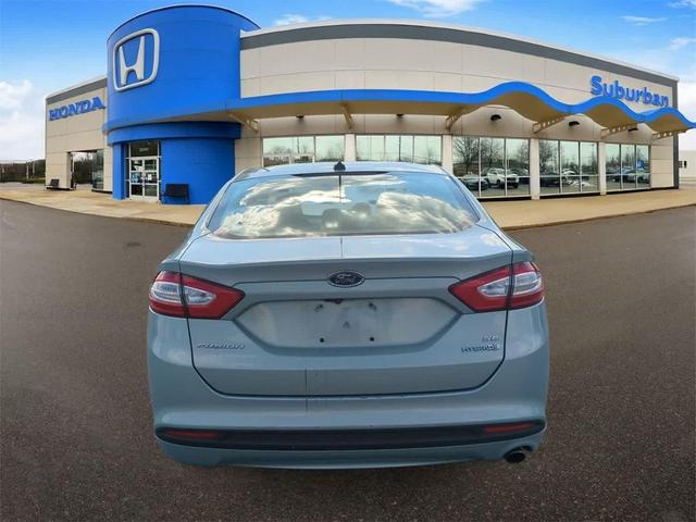 Photo of 2014 Ice Storm Metallic Ford Fusion Hybrid