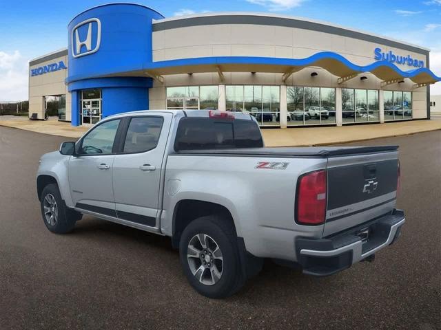 Photo of 2017 Silver Ice Metallic Chevrolet Colorado