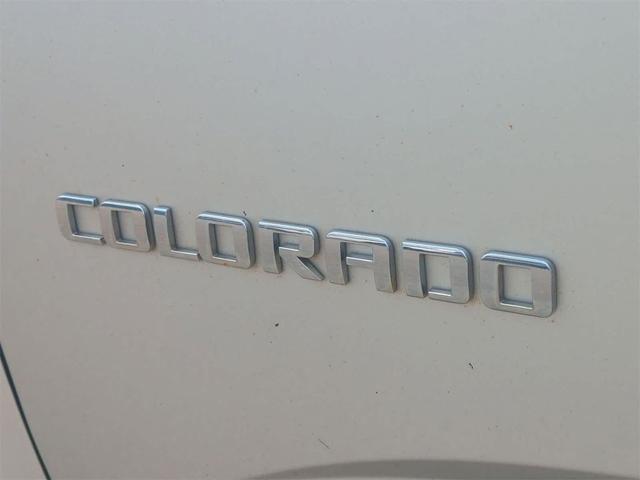 Photo of 2017 Silver Ice Metallic Chevrolet Colorado
