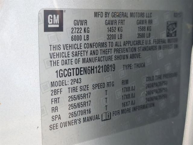 Photo of 2017 Silver Ice Metallic Chevrolet Colorado