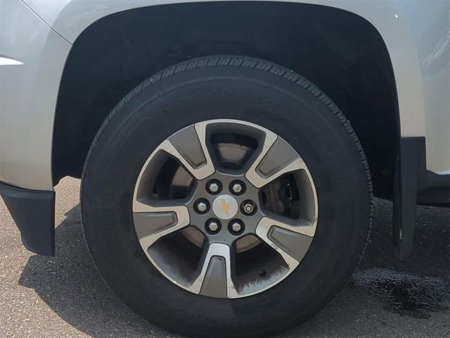 Photo of 2017 Silver Ice Metallic Chevrolet Colorado