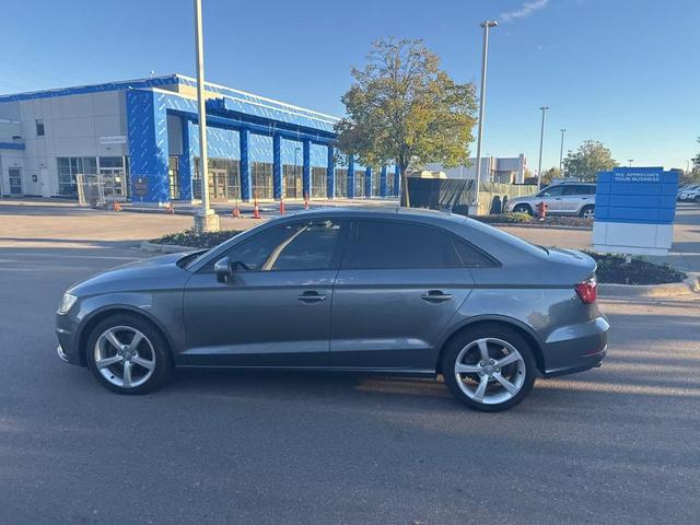 Photo of 2015 Gray Audi A3