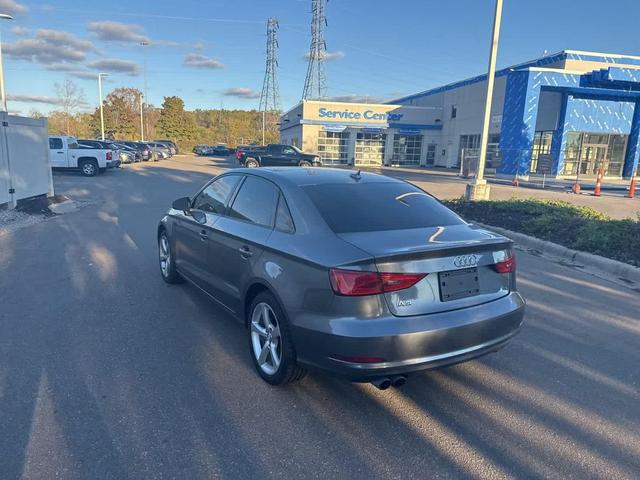 Photo of 2015 Gray Audi A3