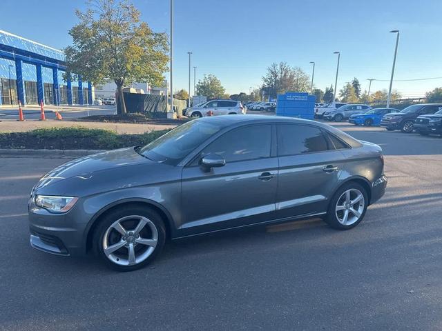 Photo of 2015 Gray Audi A3