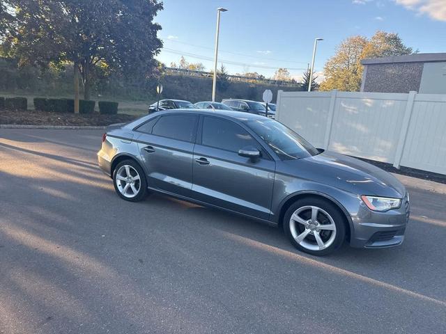 Photo of 2015 Gray Audi A3