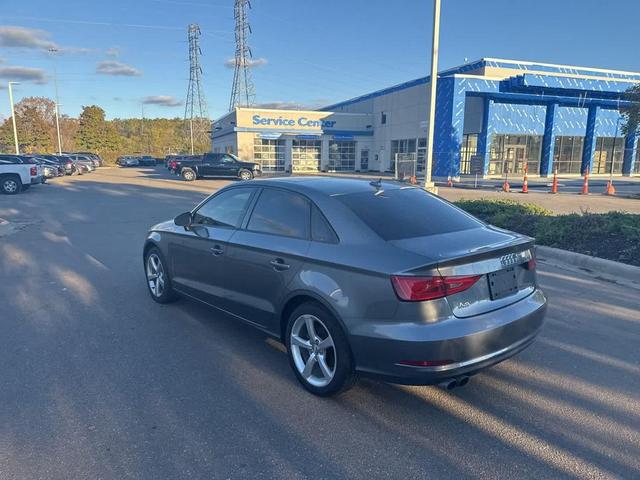 Photo of 2015 Gray Audi A3