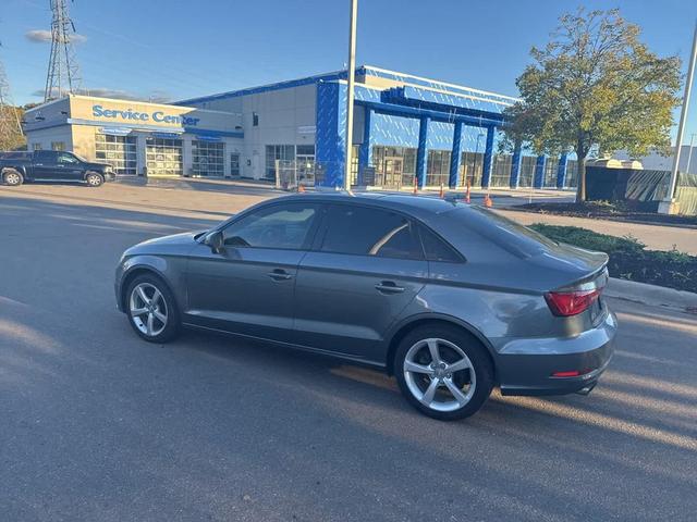 Photo of 2015 Gray Audi A3