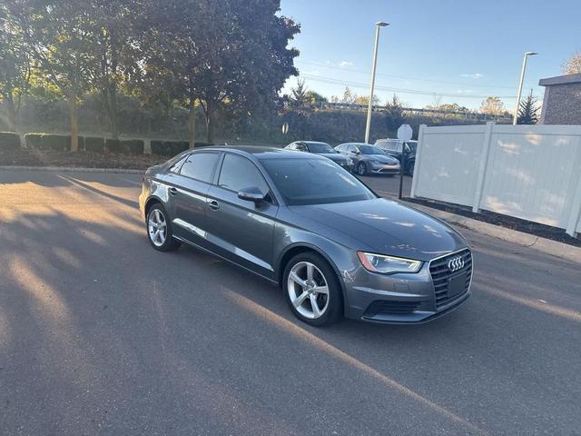Photo of 2015 Gray Audi A3