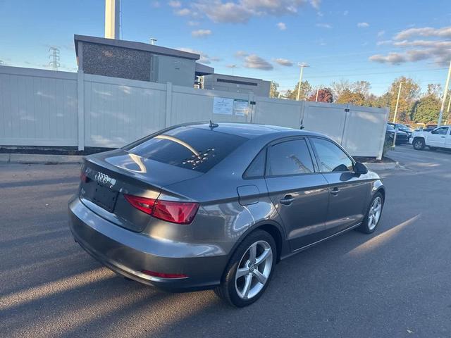 Photo of 2015 Gray Audi A3