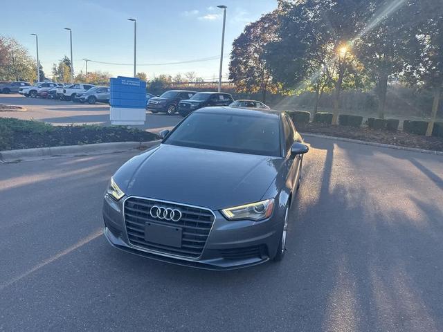 Photo of 2015 Gray Audi A3