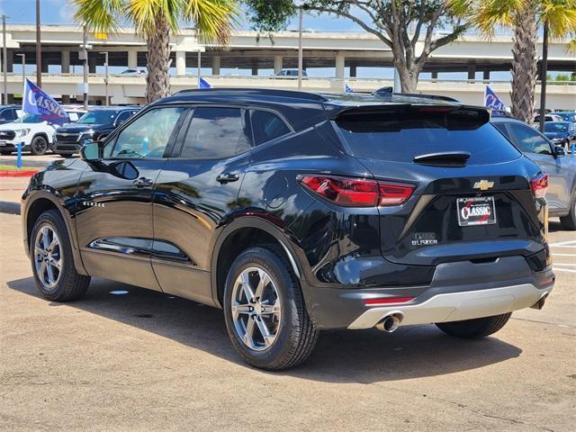 Photo of 2023 Black Chevrolet Blazer