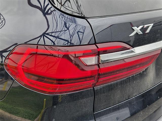 Photo of 2019 Carbon Black Metallic BMW X7