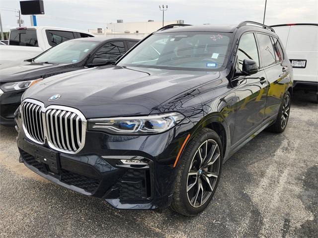 Photo of 2019 Carbon Black Metallic BMW X7