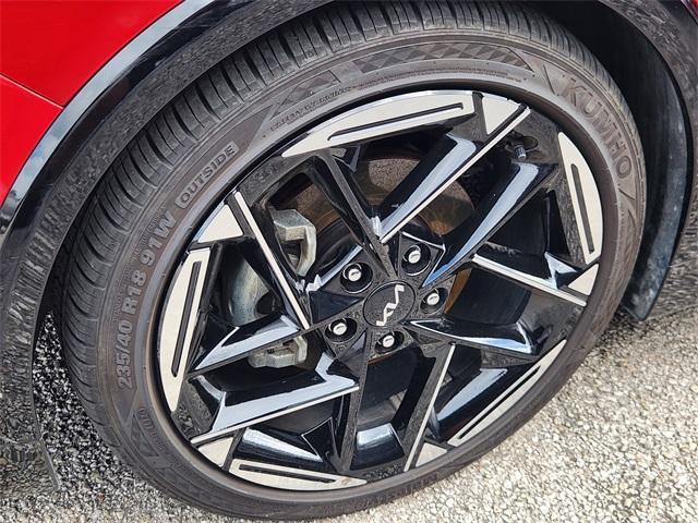 Photo of 2025 Currant Red Kia K4