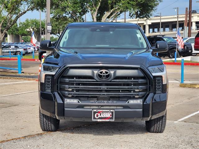 Photo of 2022 Midnight Black Metallic Toyota Tundra