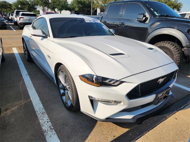 Photo of 2022 Oxford White Ford Mustang