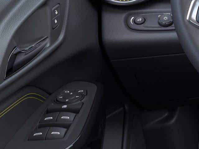 Photo of 2025 Summit White Chevrolet Trax