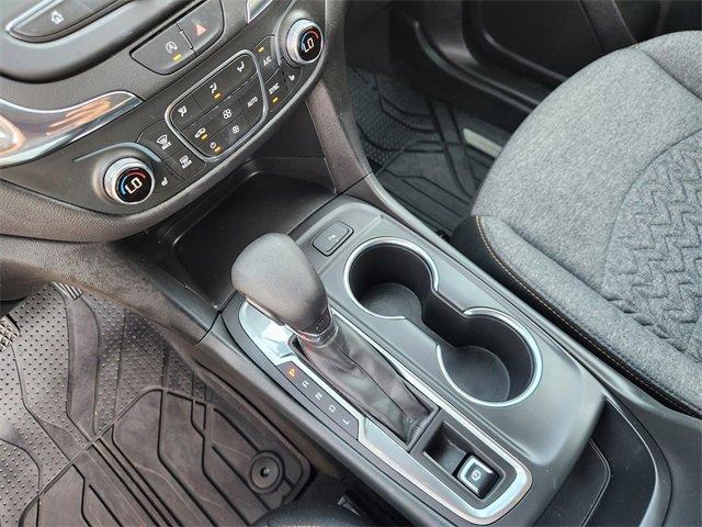 Photo of 2022 Silver Ice Metallic Chevrolet Equinox
