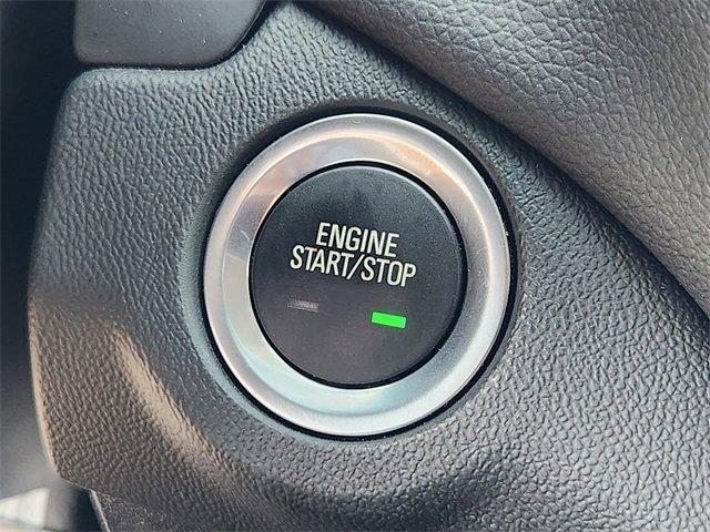 Photo of 2022 Silver Ice Metallic Chevrolet Equinox