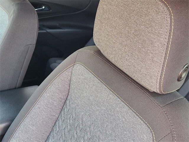 Photo of 2022 Silver Ice Metallic Chevrolet Equinox