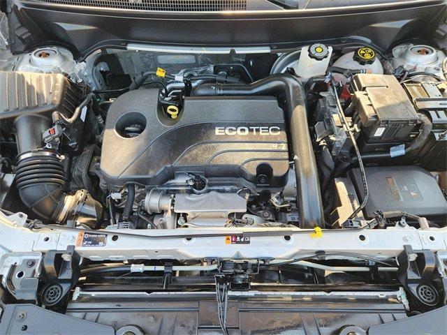 Photo of 2022 Silver Ice Metallic Chevrolet Equinox
