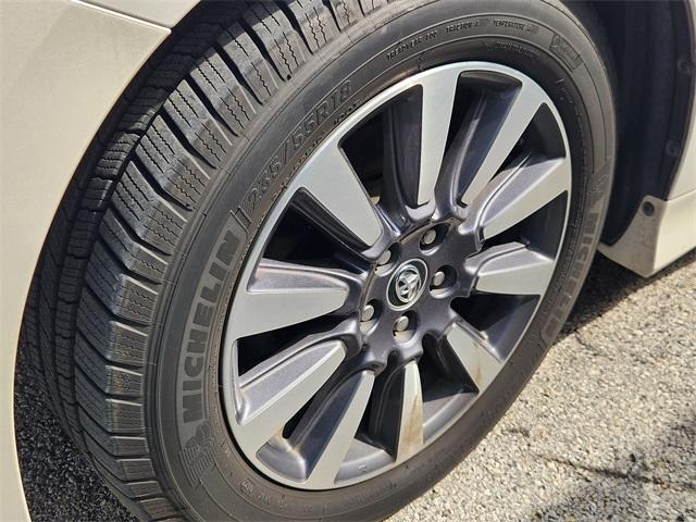 Photo of 2018 Blizzard Pearl Toyota Sienna