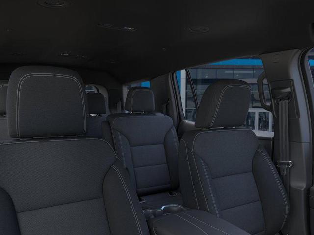 Photo of 2025 White Chevrolet Traverse