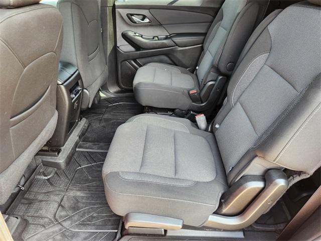 Photo of 2022 Cherry Red Tintcoat Chevrolet Traverse