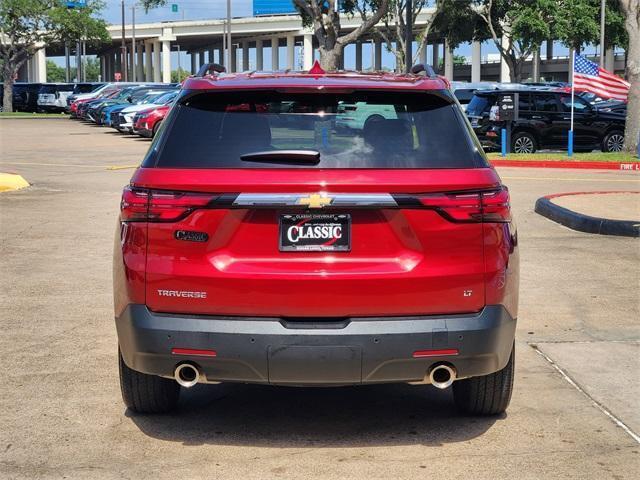 Photo of 2022 Cherry Red Tintcoat Chevrolet Traverse