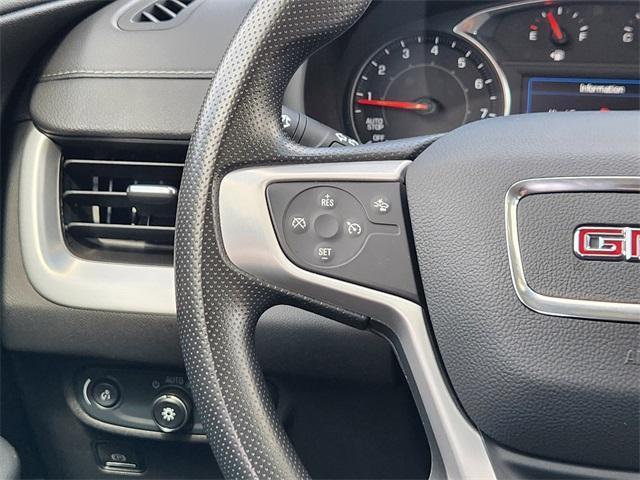 Photo of 2024 Summit White GMC Terrain