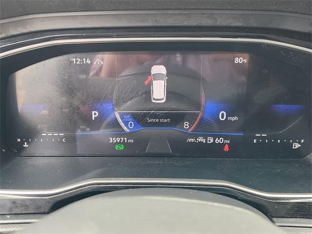 Photo of 2024 Platinum Gray Metallic Volkswagen Jetta