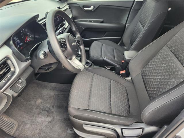 Photo of 2023 Clear White Kia Rio