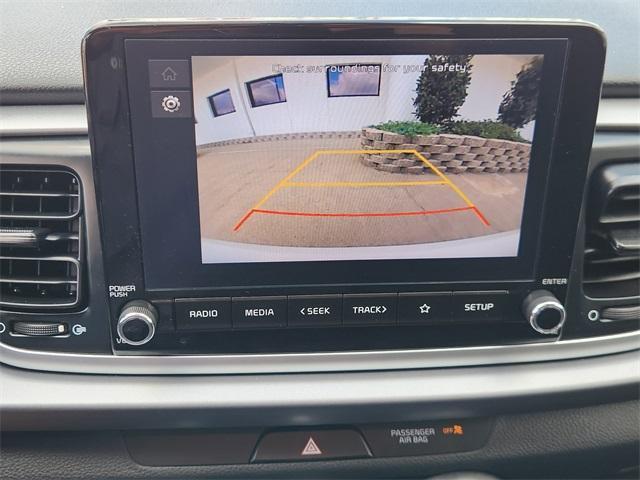 Photo of 2023 Clear White Kia Rio