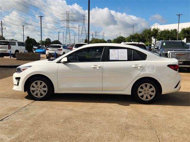 Photo of 2023 Clear White Kia Rio