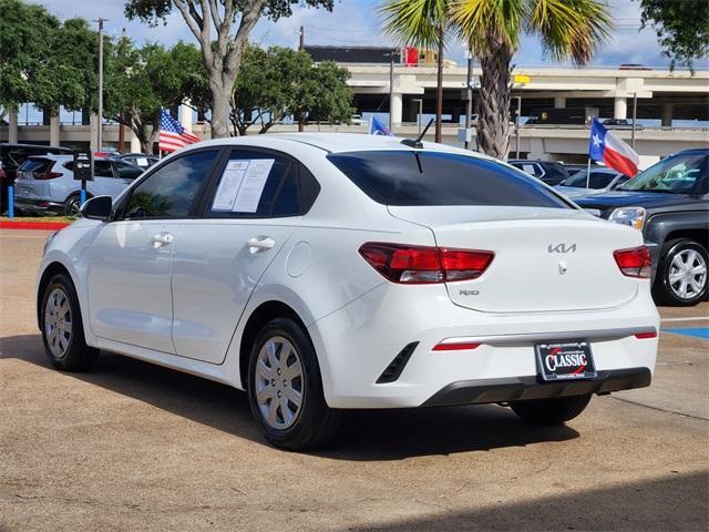 Photo of 2023 Clear White Kia Rio