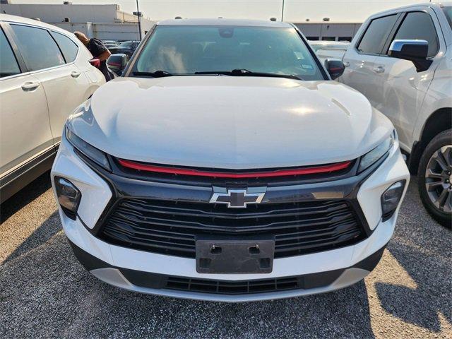 Photo of 2023 Summit White Chevrolet Blazer