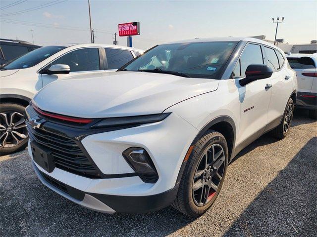 Photo of 2023 Summit White Chevrolet Blazer