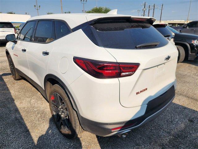 Photo of 2023 Summit White Chevrolet Blazer