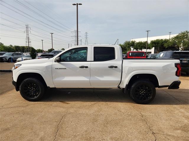 Photo of 2025 Summit White Chevrolet Colorado