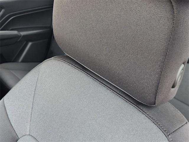 Photo of 2025 Summit White Chevrolet Colorado
